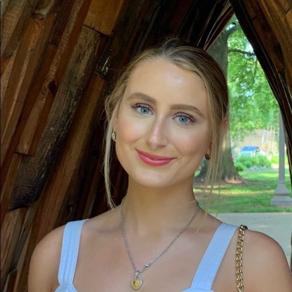 Meet your Posher, Samantha
